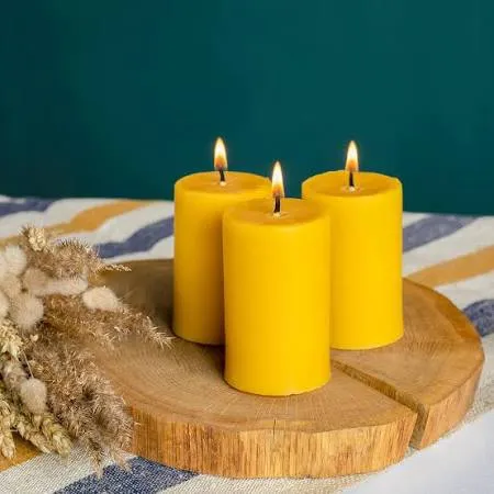 Beeswax round pillar candle