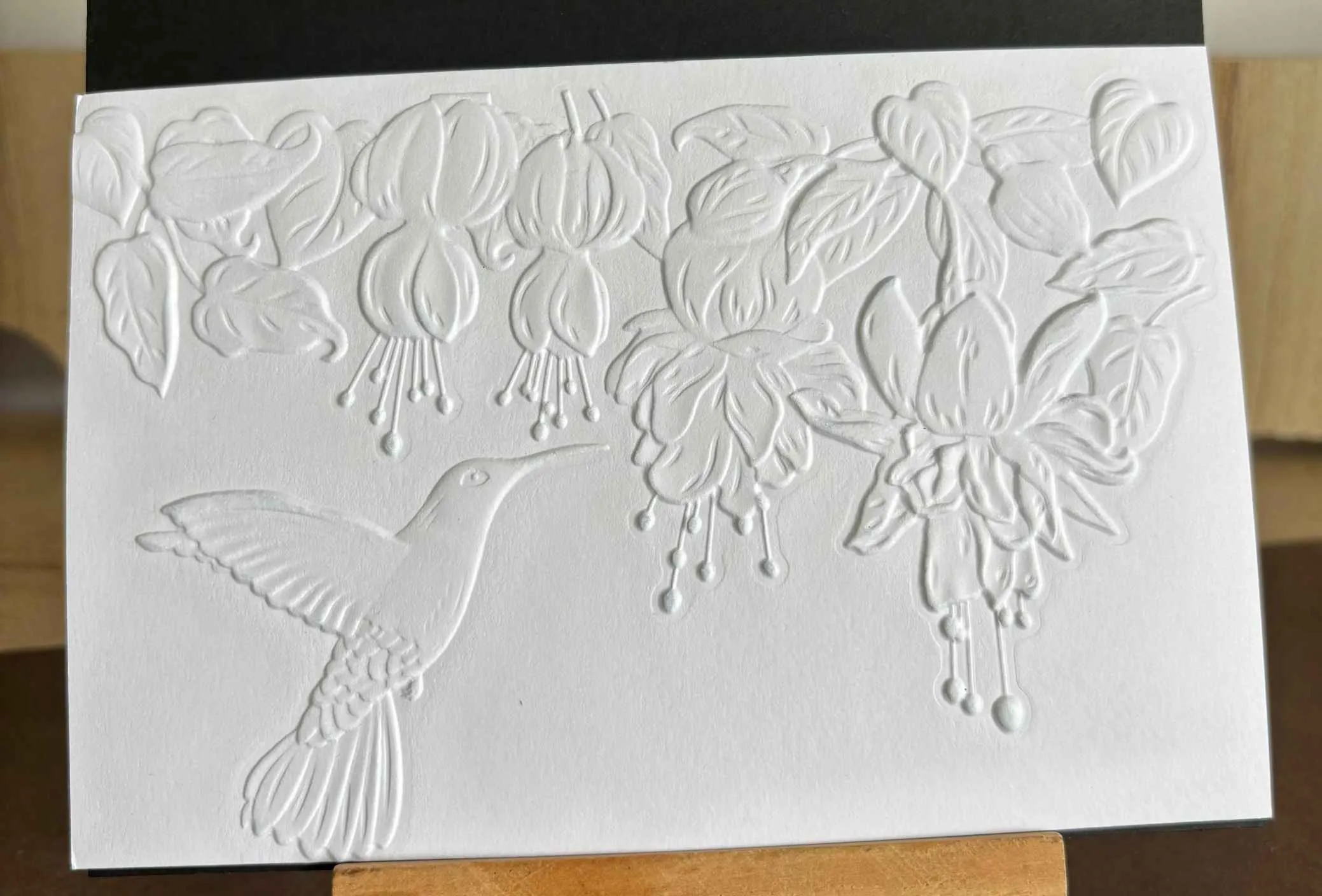 Poppy Crafts 3D Embossing Folder #110 - Humming Bird